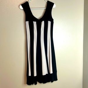 Annected Casual Evening Dress size 6 in excellent condition and comfortable